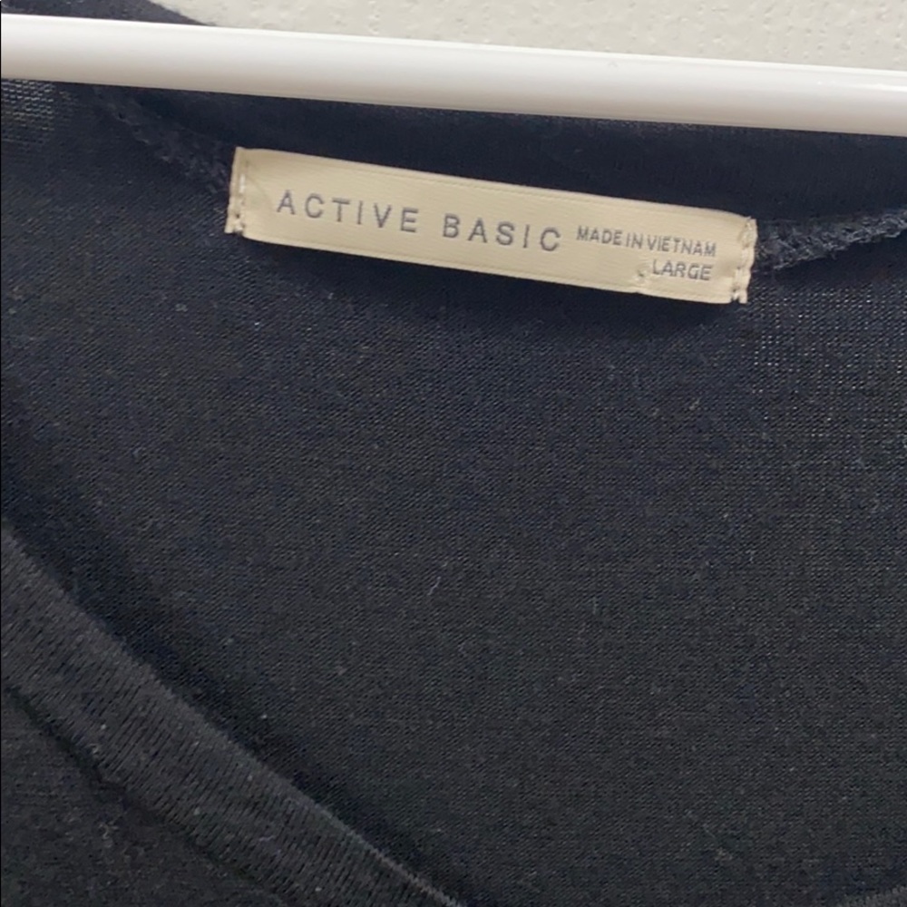 basic black tee - Picture 2 of 2